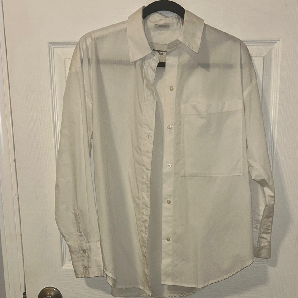 Abercrombie & Fitch White Casual Button Down Shirt with Pointed Collar